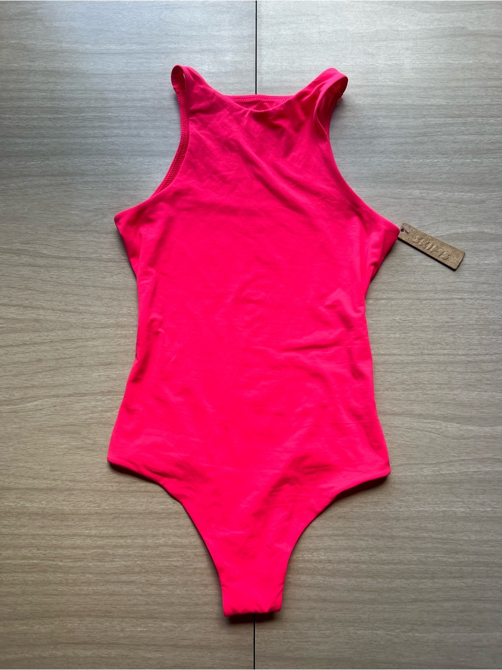 NWT SKIMS Women’s Hot Pink Bodysuit Size XXS
